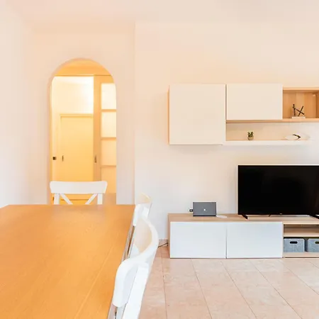 Casa Lella アパート デルヴィオ